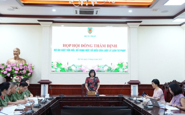 ​Thẩm định dự án Luật sửa đổi, bổ sung một số điều của Luật Lý lịch tư pháp